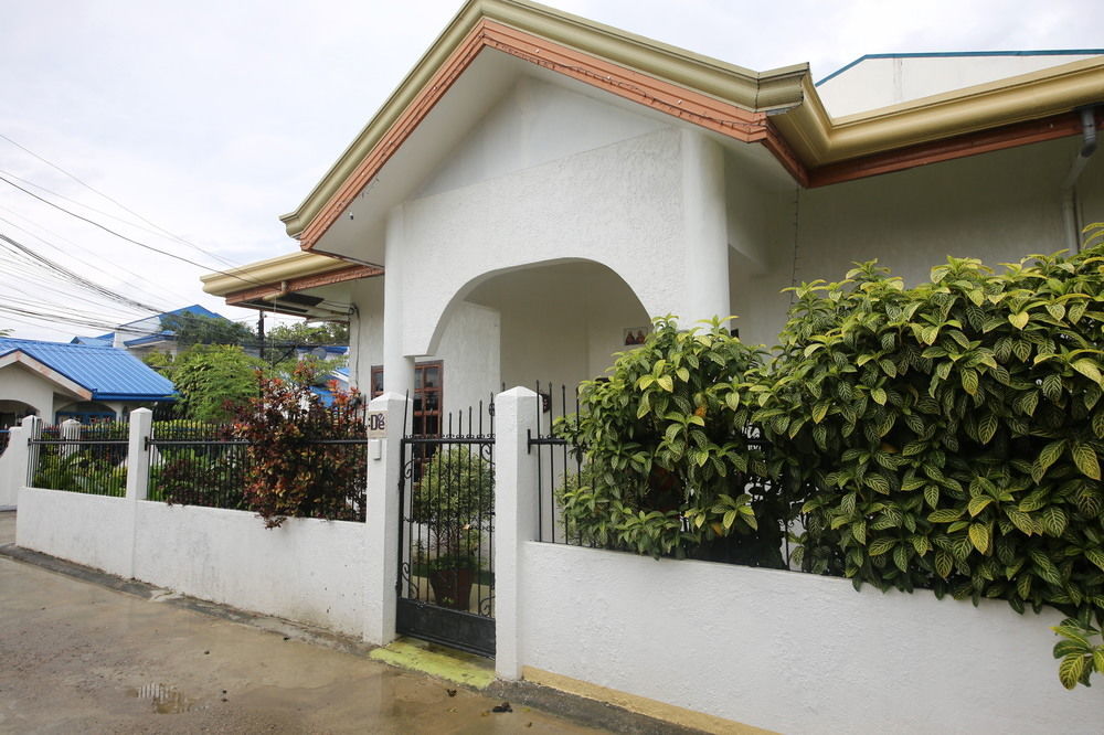 Dee Guest House Lapu-Lapu City Eksteriør bilde