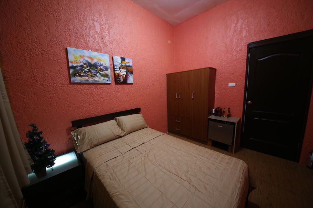 Dee Guest House Lapu-Lapu City Eksteriør bilde