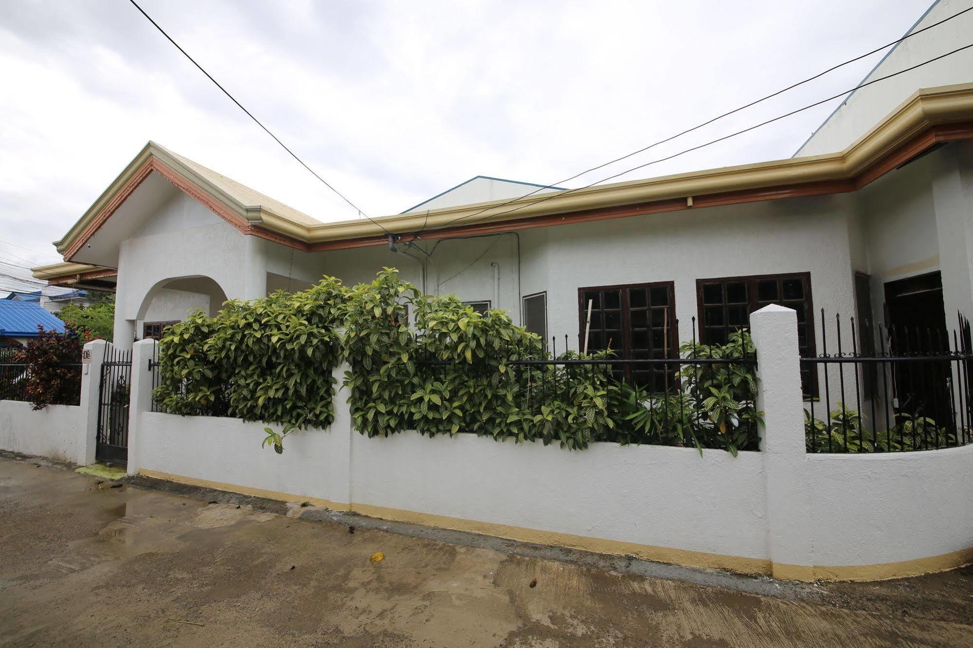 Dee Guest House Lapu-Lapu City Eksteriør bilde