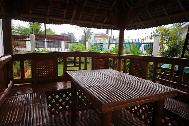 Dee Guest House Lapu-Lapu City Eksteriør bilde